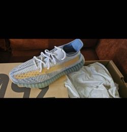 YEEZY Safari Size 10