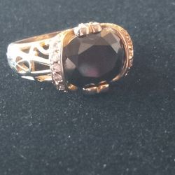 Gold-Plated Sterling Silver Ring with Black Stone – Size 6