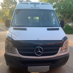 2008 Roadtrek Agile SS Sprinter Motorhome