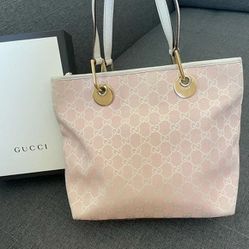 Gucci Pink GG Canvas Eclipse Tote Bag cream pink 