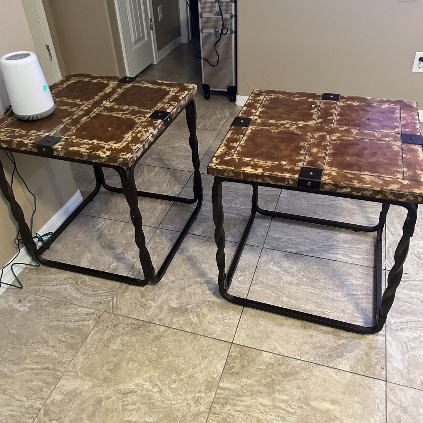 2 Coffee Tables