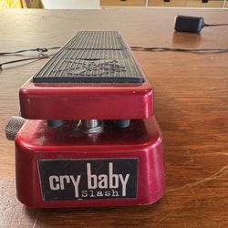 Dunlop CryBaby Wah Pedal Slash signature
