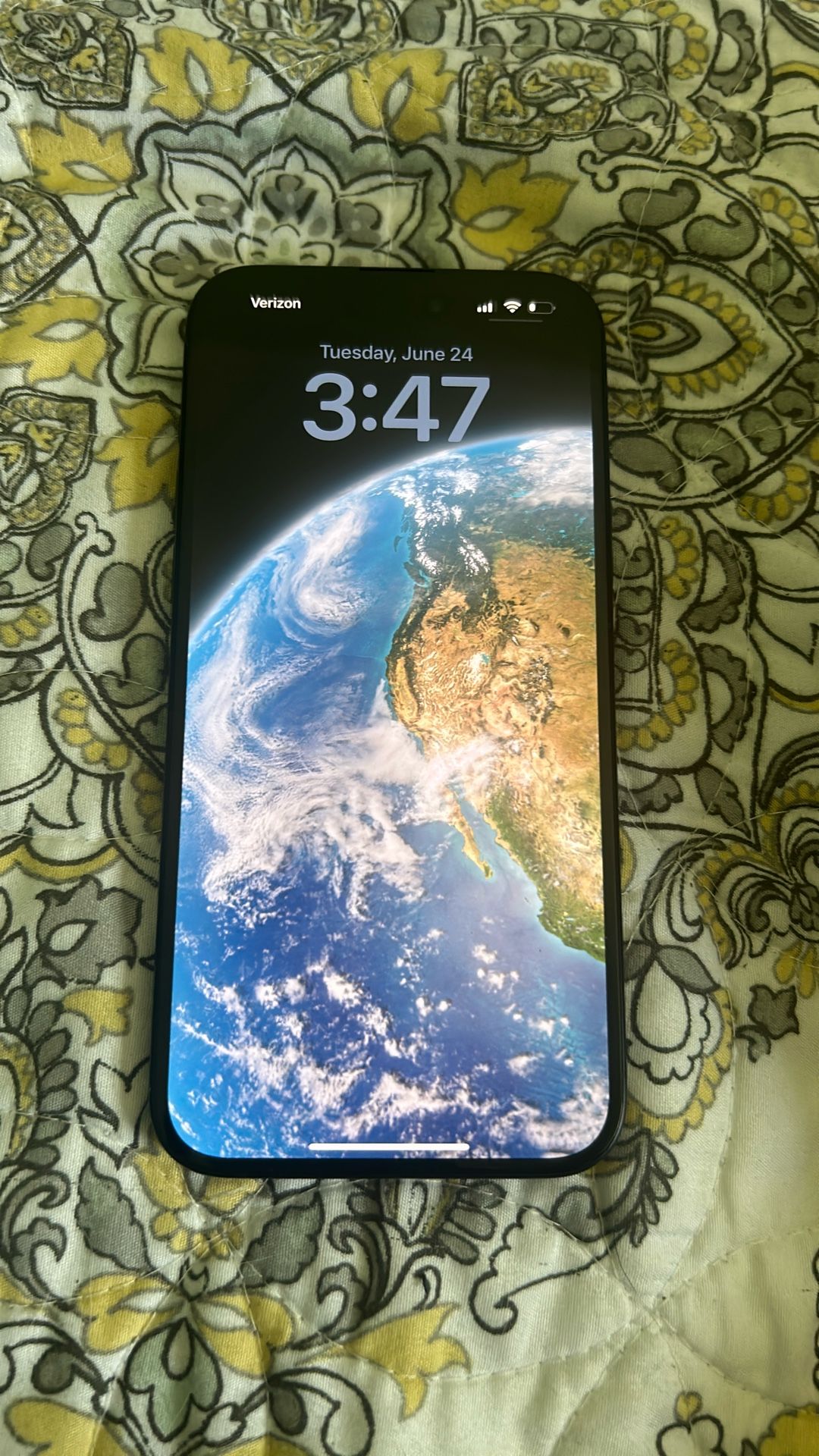 iPhone 15+ Unlocked! No Sim Restrictions
