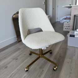 Ivory Boucle Desk Chair