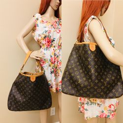 Louis Vuitton Louis Vuitton Delightful MM Monogram Canvas Shoulder