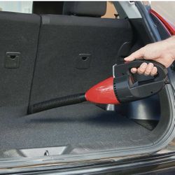 Fox Valley Traders Auto Vacuum with Light