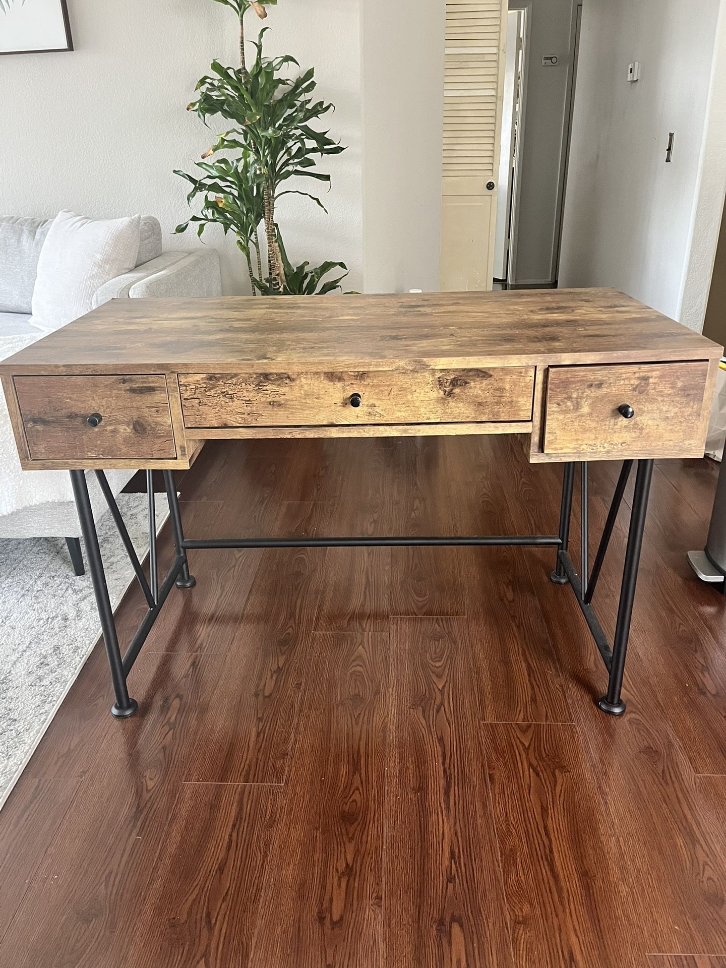 Office Desk