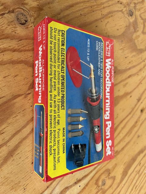 Wood burning pen set