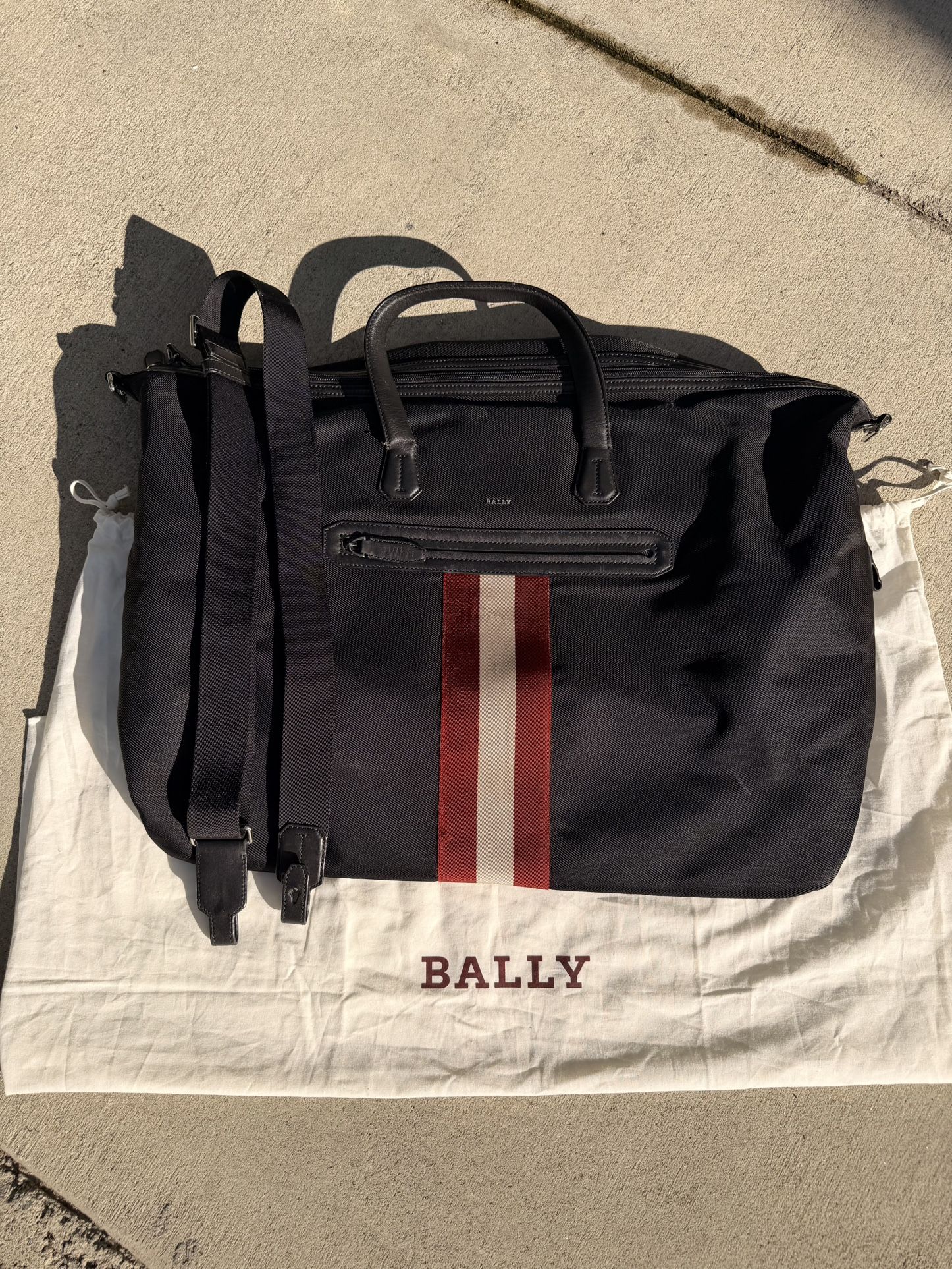 Bally Code Weekender Highend Duffle Bag w Strap