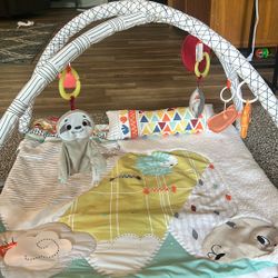 Infant play mat