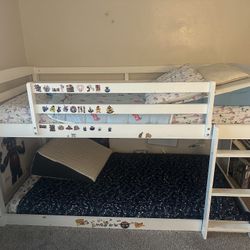 Twin Bunk Bed 