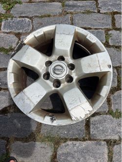 Nissan 17” rim