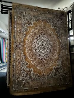Large Persian-Style Area Rug Gold Ivory