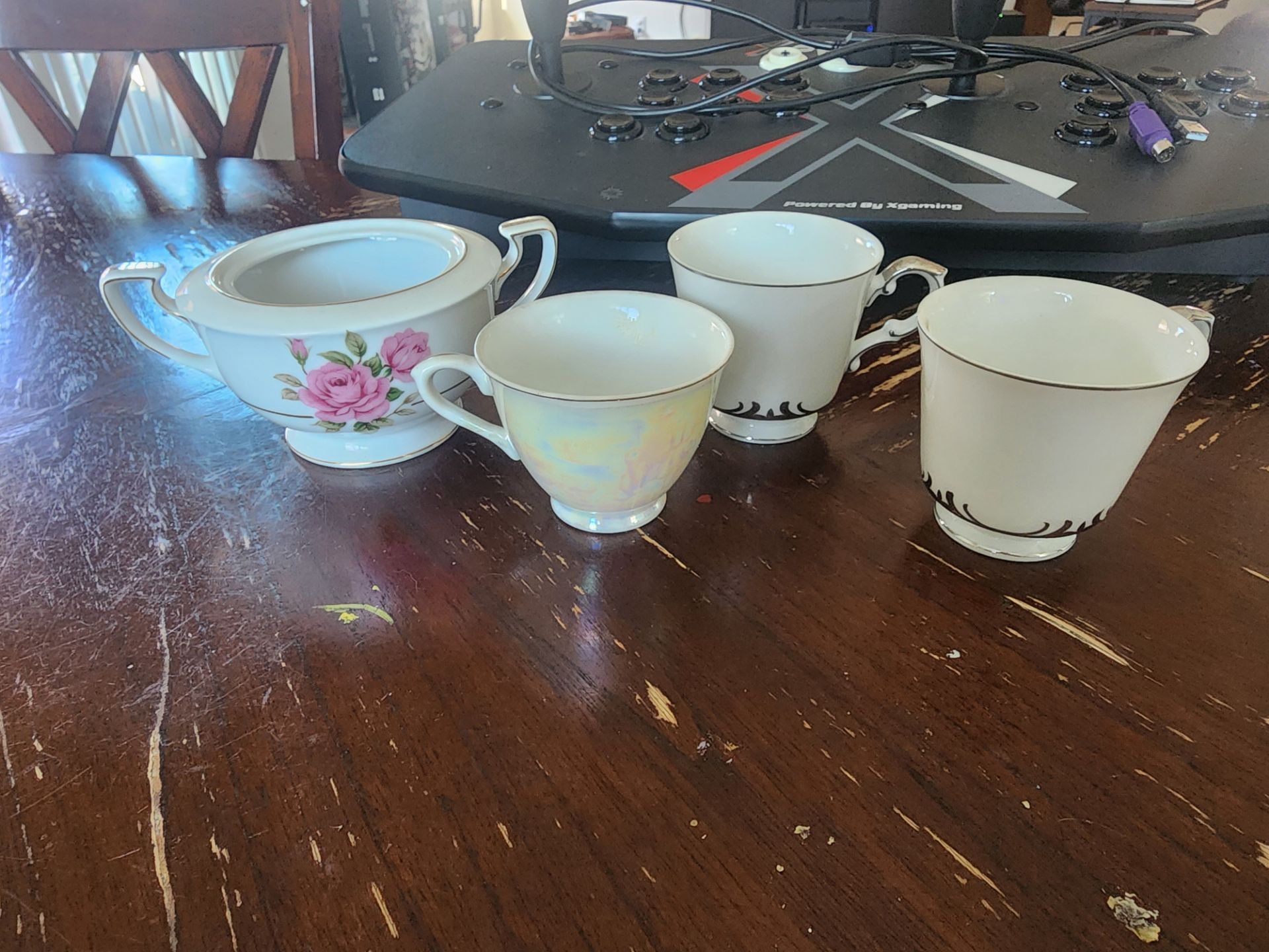 4 Teacups