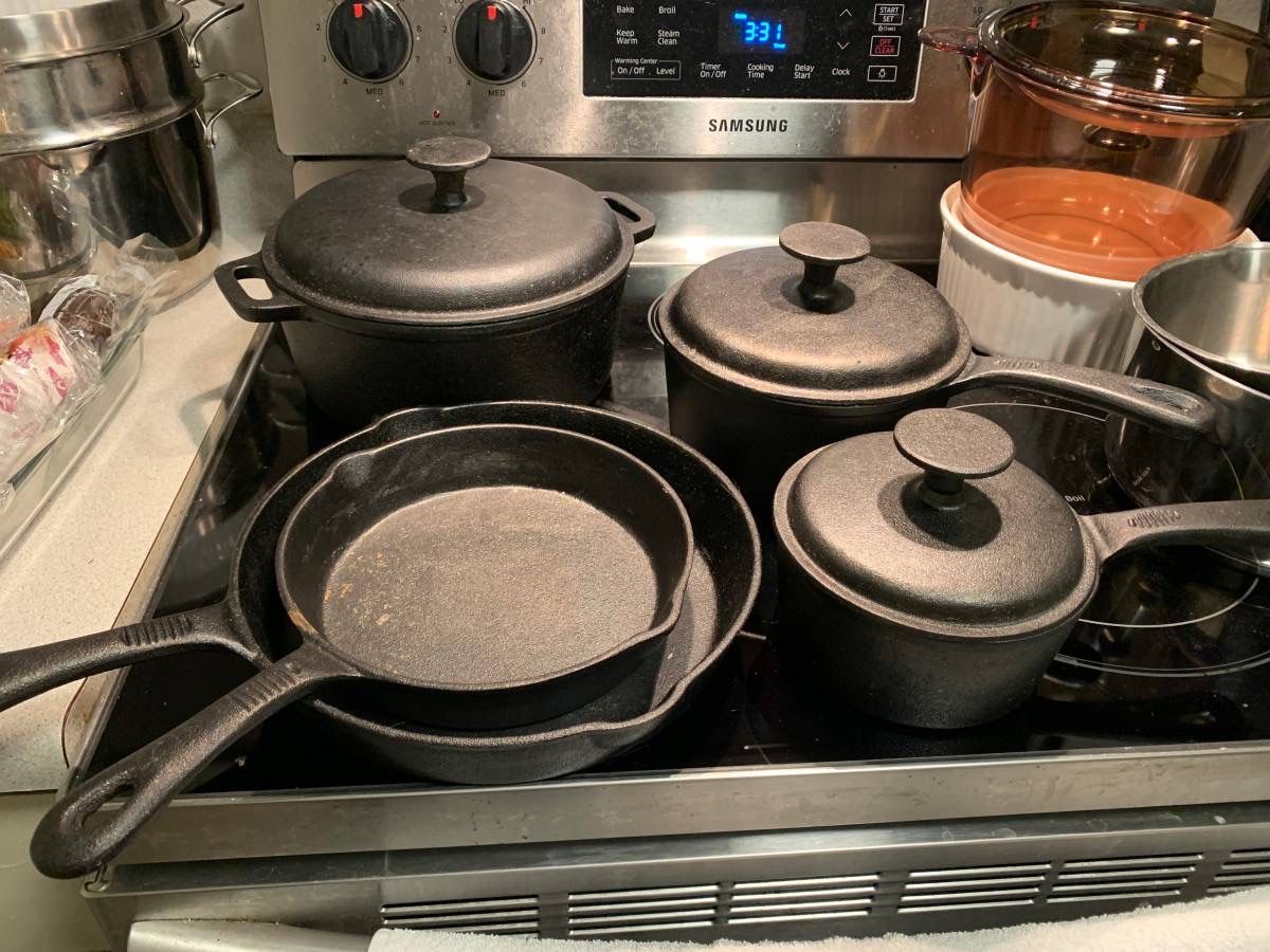 Iron Skillet Set