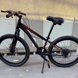 Schwinn Sidewinder Mountain Bike; 24-Inch wheels, 21-speeds, Black / Red 