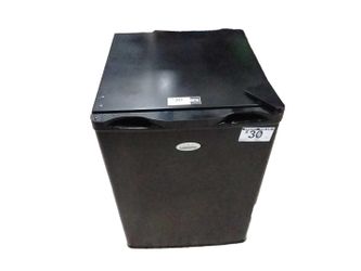 Lodgingstar 320006 Black Compact Refrigerator