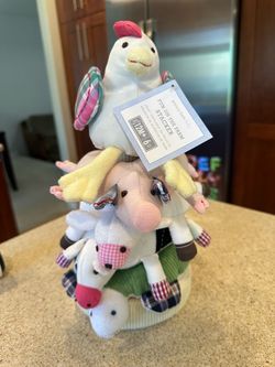 Pottery Barn Kids Fun on Farm Stacker Rings Baby Toy Infant Plush Toy NEW