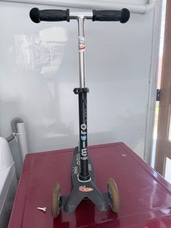 Micro Mini 3-Wheel Kick Scooter