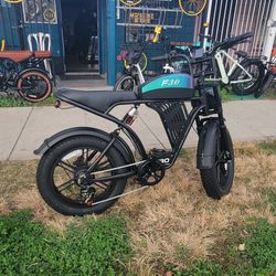 Electric Bike Brand New.  Only $799 Or Make  $20 Monthly Payments.  Money Back Warranty 