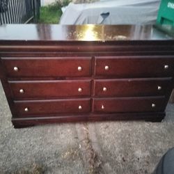 6 Drawer Dresser, mirror, And A Mirror
