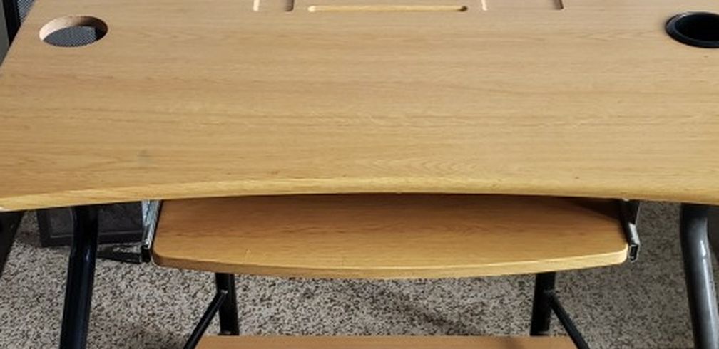 Small Computer Desk