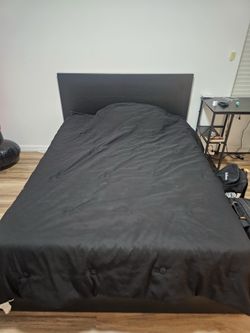 FOR SALE: Full Size Bed & Dresser – Excellent Condition