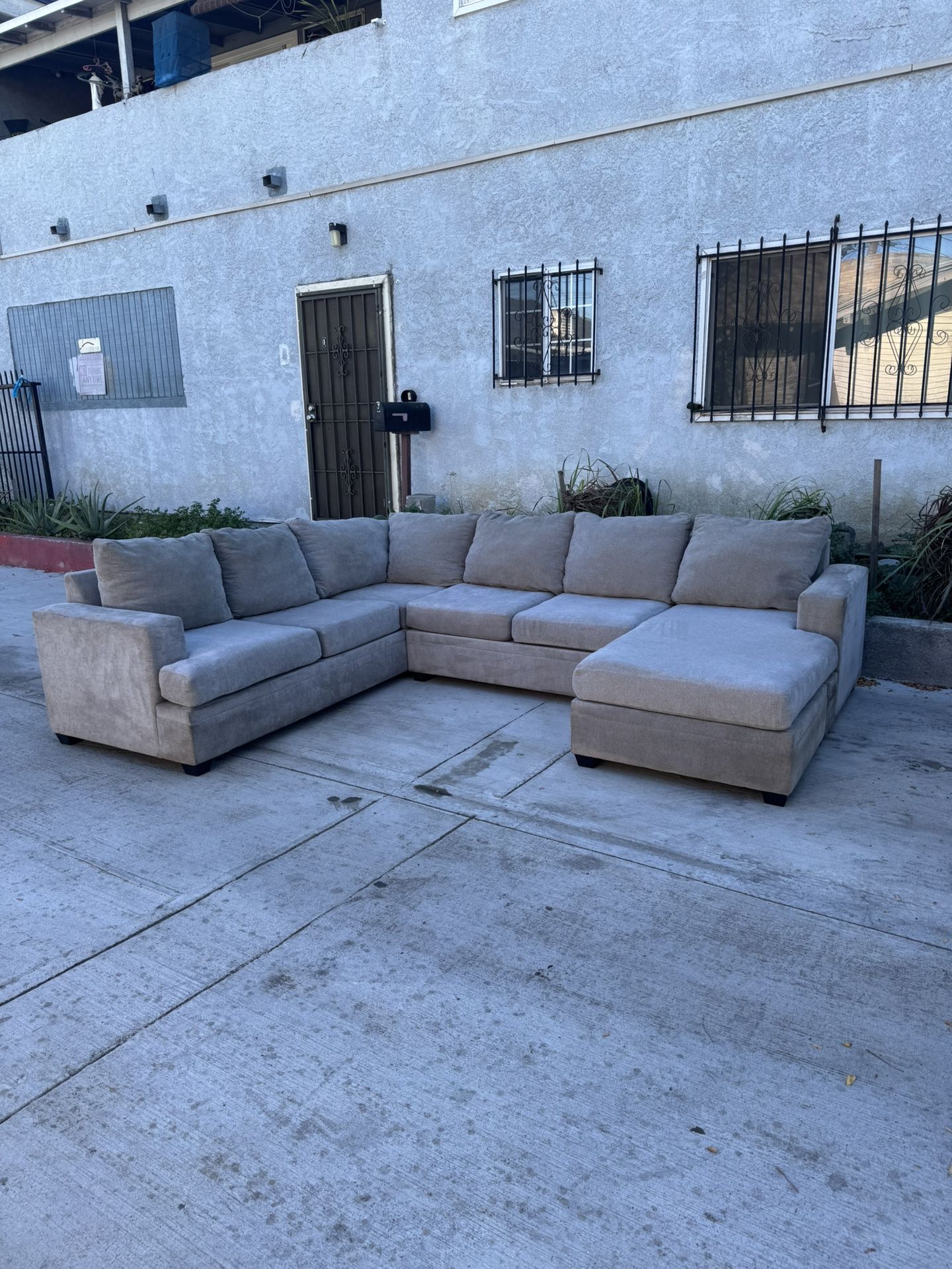 DELIVERY AVAILABLE  Bonaterra Dove Grey Fabric 127" 2 Piece U-Shaped Sectional