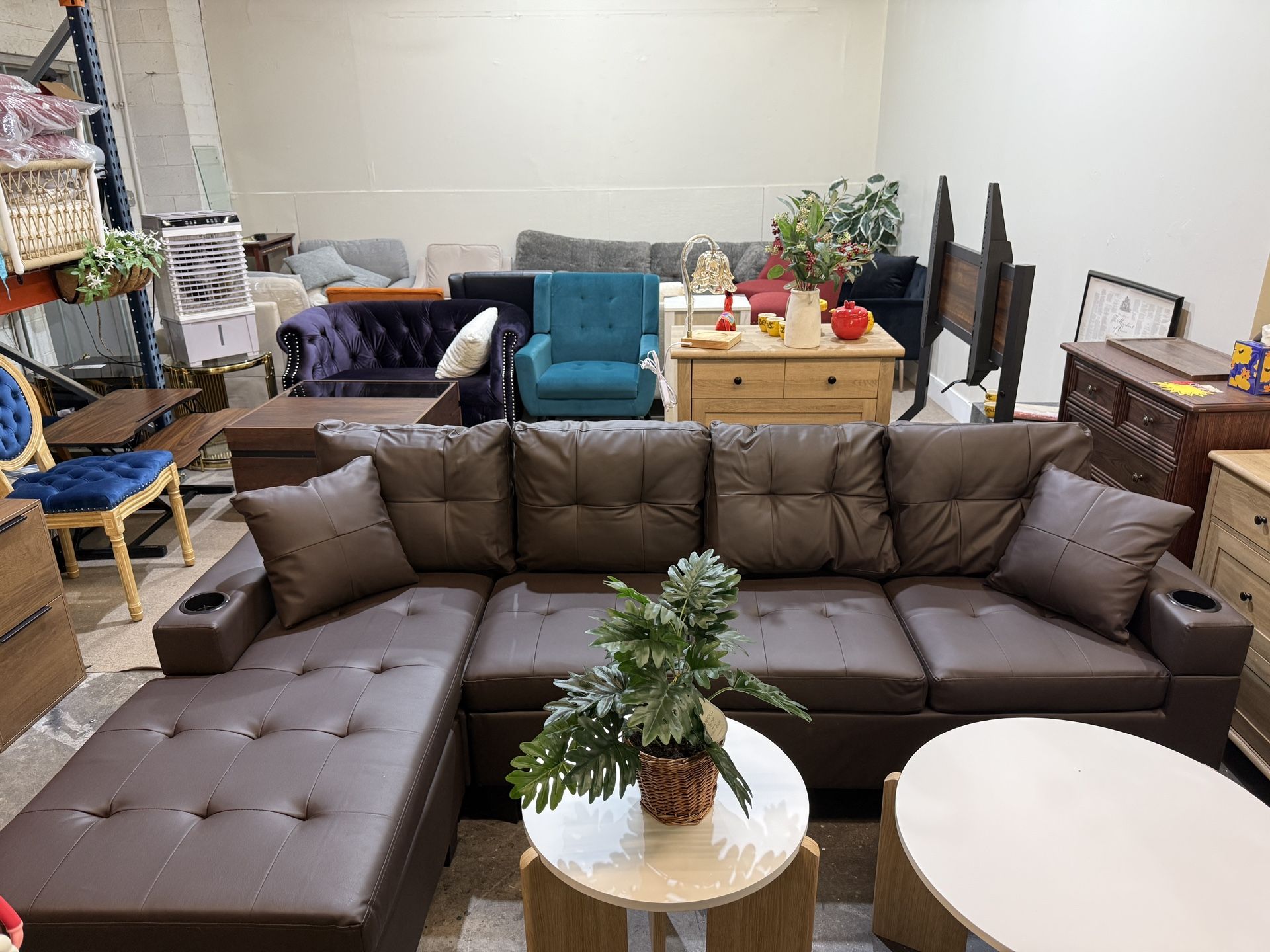 Brown PU Sofa Chaise 4-Seater with Ottoman, Cup Holder, Grid Backrest & Thick Foam-Padded Cushion, Traditional, L-Shaped Couch for Living Room, Apartm