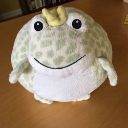 Stuffed Frog Prince by cloudb