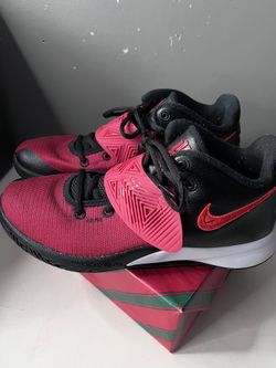Kyrie Zoom 