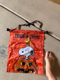 Snoopy Halloween sign $8