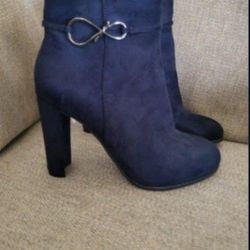 Nice Boots For Women Size 6M