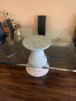 Dining Table and 4 chairs