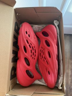 Yeezy Foam Vermillion Size 10