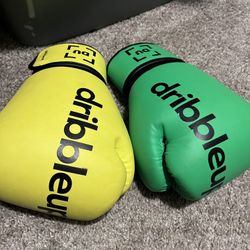 Dribble up Boxing Gloves