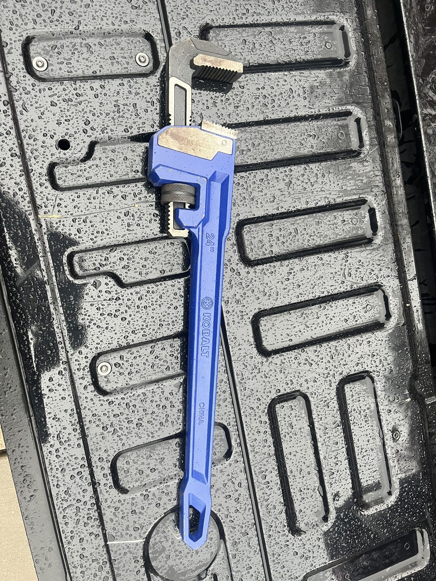 Kobalt 24” Pipe Wrench 