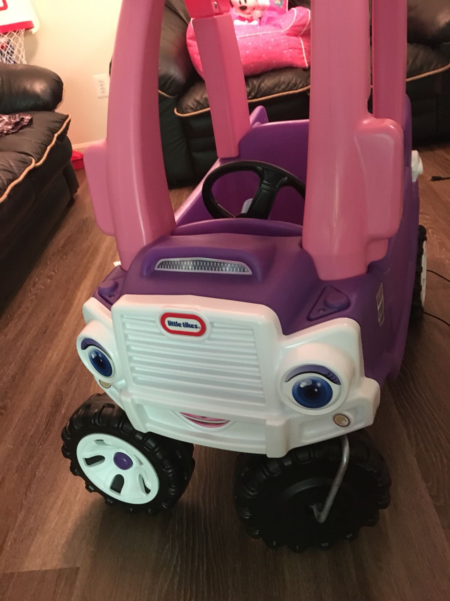 Really good condition little tikes cozy truck princess