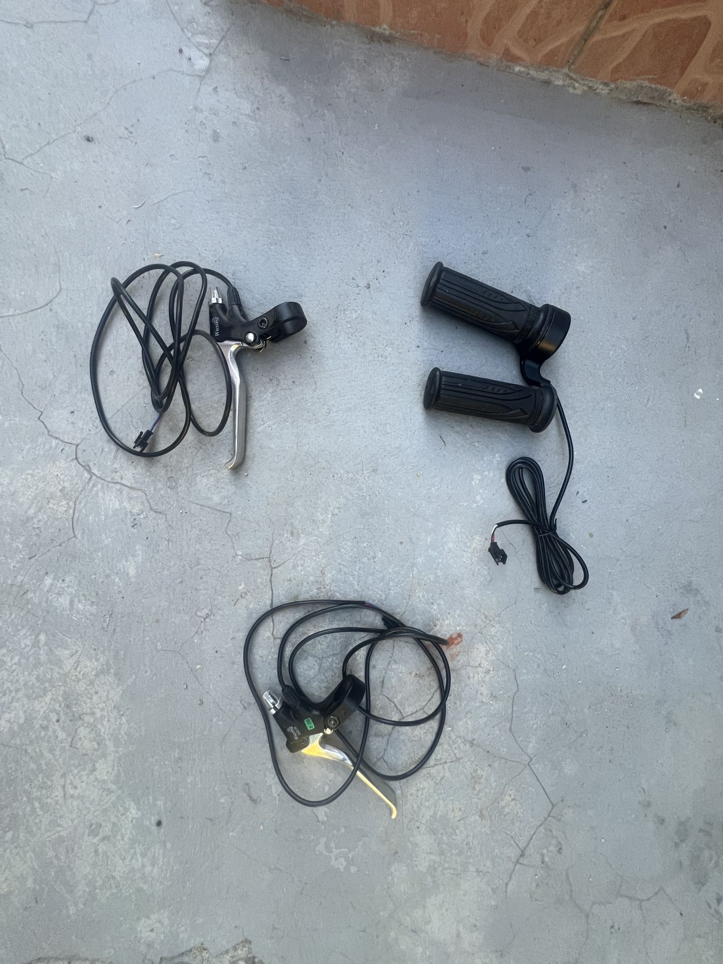 Electric Bike Throttle/ Break Handles 