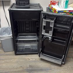 Free Bar /mini Fridge 