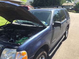 2004 Ford Explorer xlt