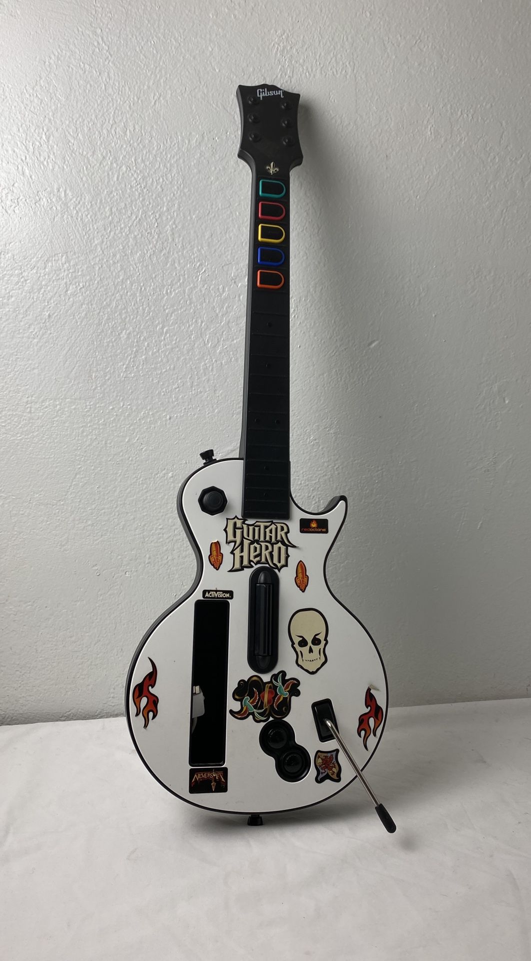Guitar Hero Wii WHITE Gibson Les Paul Wireless Guitar Controller Redoctane