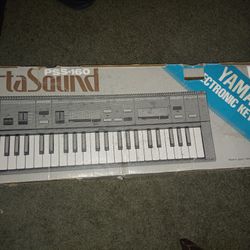 Vintage YAMAHA Electronic Keyboard Porta Sound PSS-160