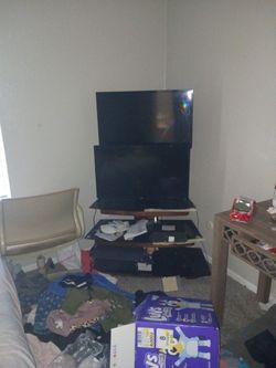 Glass TV Stand
