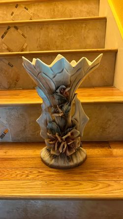 Italian capidimonte vase
