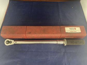 Matco tools 3/8” drive torque wrench 10-100ft. Lbs TRB100