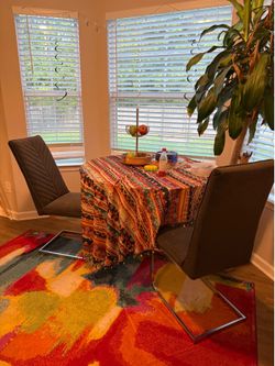 Glass dinning table