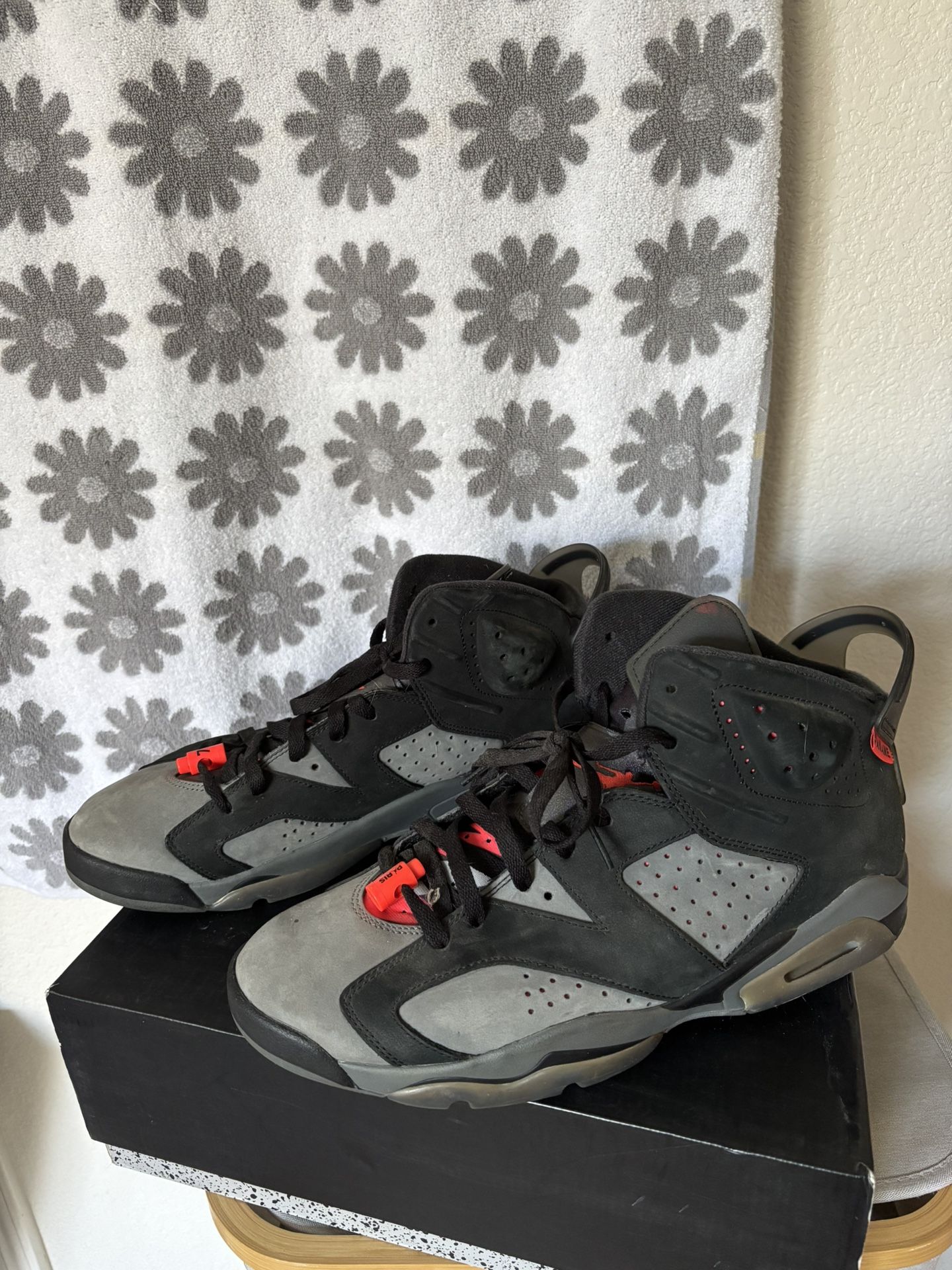 Men’s Air Jordan Retro 6s