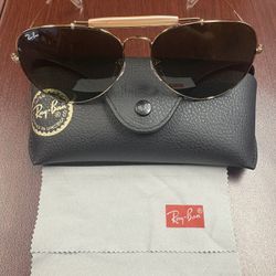 Ray Ban Unisex Aviator Outdoorsman RB3029 Sunglasses. 