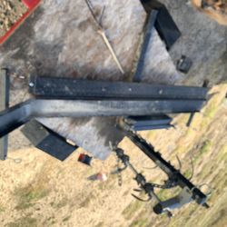 Motorcycle hitch carrier bicycle carrier